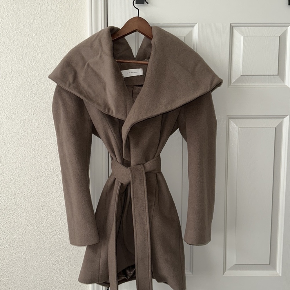 T Tahari Coat - Wool Coat (Sugar Color)